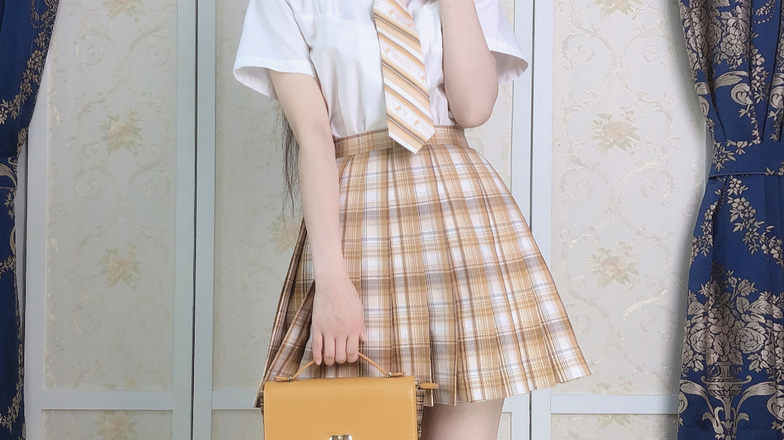 【JK制服】落叶黄格裙找哪家?康康御茶的鹤秋吧!